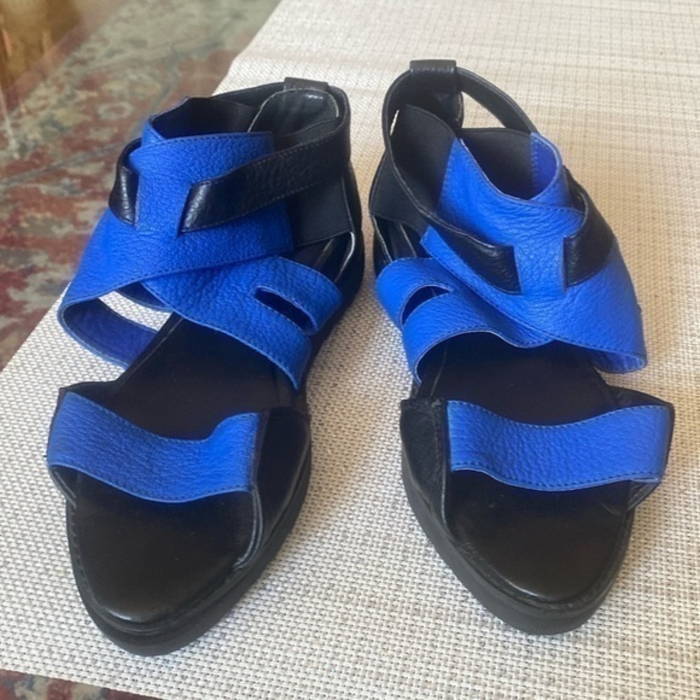 VASSALLO LEATHER SHOES , made in Europe size 7, made in Italy